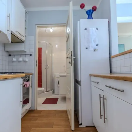 Apartment Zelazna Street